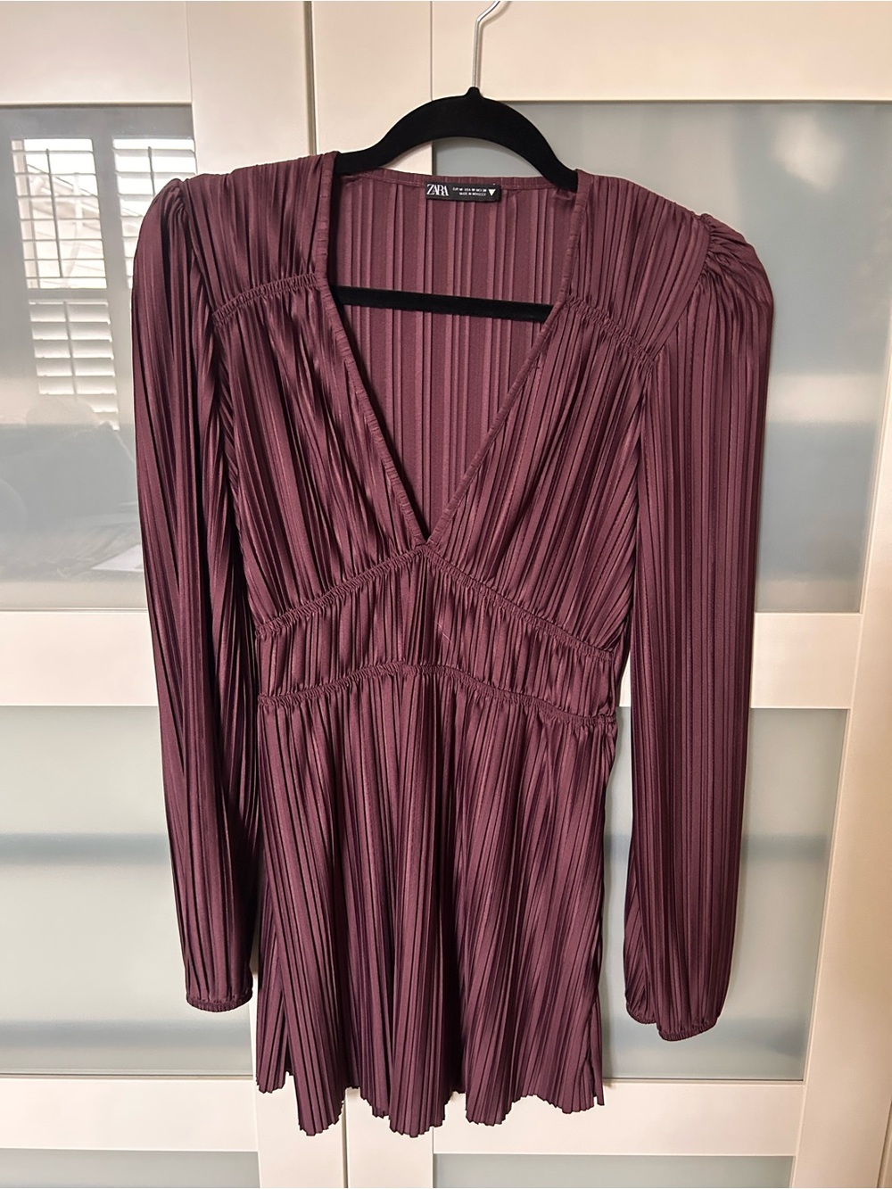 Zara Plum Pleated V-Neck Mini Dress
